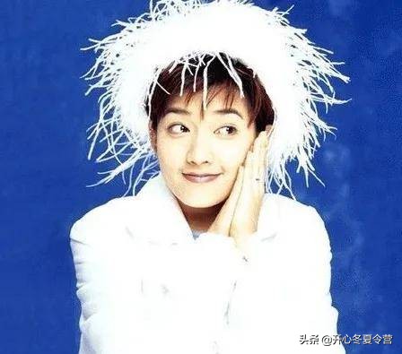 打唇釘紋花臂，從&OpenCurlyDoubleQuote;乖乖女&rdquo;到&OpenCurlyDoubleQuote;小魔女&rdquo;，范曉萱真的墮落了嗎？