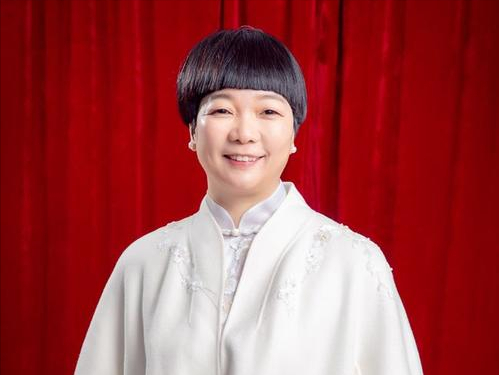 歐普照明馬秀慧：負債創業，將8人小廠做成274億的照明企業