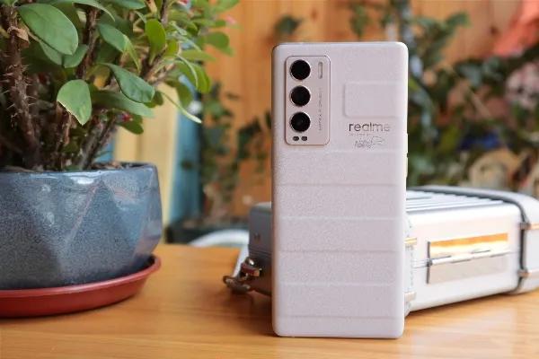 現階段最值得買的手機（2000～3000元檔）