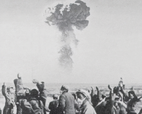 美國揚言將原子彈投向北京，毛主席拍桌而起，核武器研究勢在必行