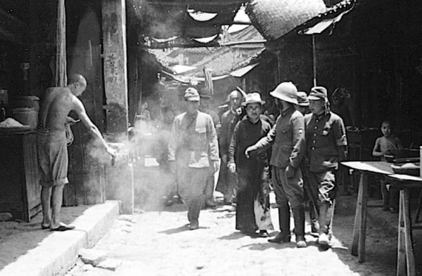 1960年,四川女校長隱藏15年,因一碗肉被捕,村民得知後怒斥:處決她 1960年,四川女校長隱藏15年,因一碗肉被捕,村民得知後怒斥:處決她