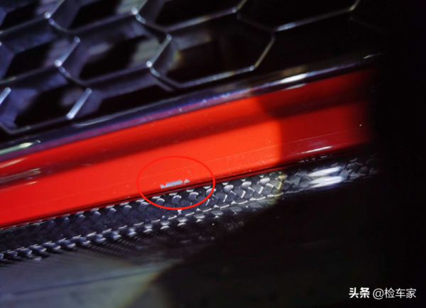 才開兩年多，這輛奧迪R8瘋狂掉價50萬不止！買主再砍10萬