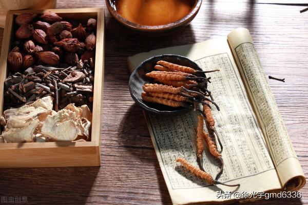 治了三年，甲狀腺結節越來越大，中藥調理，調和肝脾、和解少陽