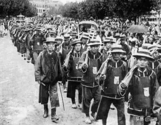 清代紀實：洋人發難，咸豐逃亡，皇帝的日子比我們想象中的艱難