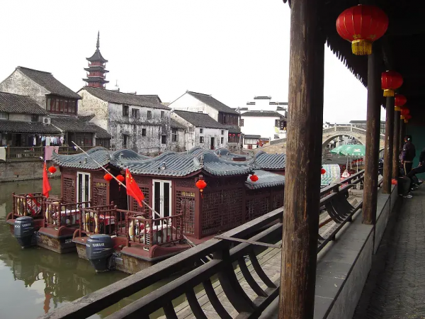 60歲前,一定要去的20個古鎮,既美又有煙火氣,你準備好了嗎? 60歲前,一定要去的20個古鎮,既美又有煙火氣,你準備好了嗎?