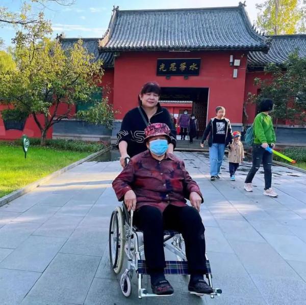 【多彩文旅】明日重陽,九九豔陽天,陪父母賞名泉,承傳統敬老風! 【多彩文旅】明日重陽,九九豔陽天,陪父母賞名泉,承傳統敬老風!