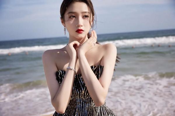 年末氛圍組組長楊冪已經上線，你還不加入嗎？