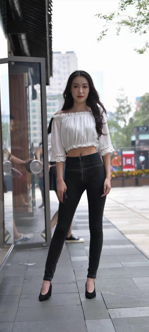 時尚牛仔褲穿搭推薦