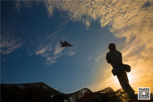 「強軍映像」張張都是桌布！直擊陸軍某防空旅跨晝夜實兵實彈演練
