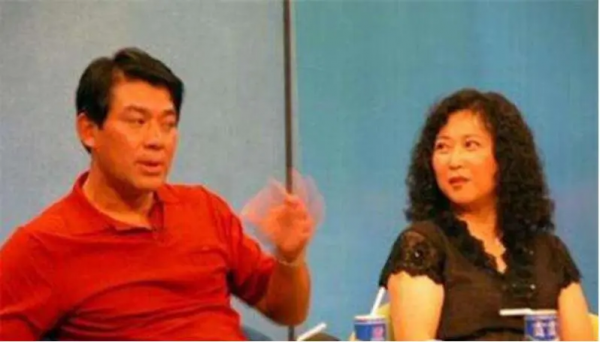 範旭霞：和朱時茂結婚相守42年，見證丈夫的成敗，他的緋聞我放心