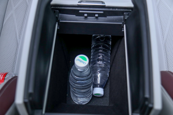 中國式家庭用車標杆 第三排不再是“硬板凳”福特領裕空間測評 中國式家庭用車標杆 第三排不再是“硬板凳”福特領裕空間測評