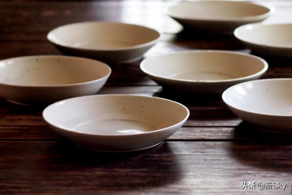 “一切美的事物都有令人不俗的功效”——100件 · 美之器