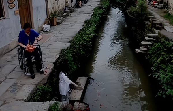 皖南屏山村走出的名人,曾參演《一江春水向東流》,99歲魂歸故里 皖南屏山村走出的名人,曾參演《一江春水向東流》,99歲魂歸故里