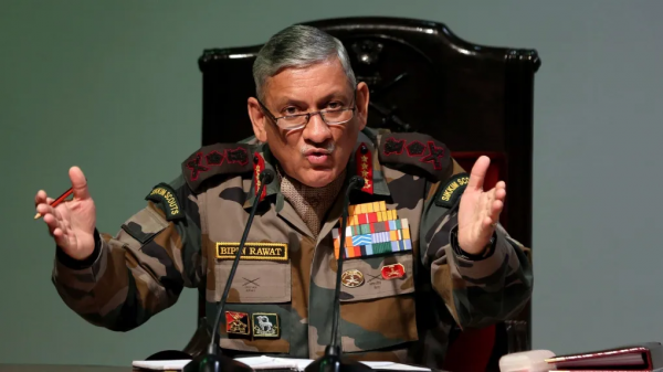 印度直升機墜毀13死 國防參謀長及妻子罹難 全機僅1人倖存 總理悲痛 印度直升機墜毀13死 國防參謀長及妻子罹難 全機僅1人倖存 總理悲痛