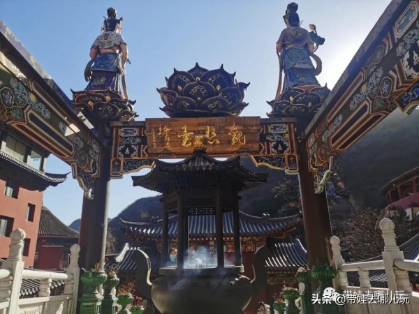 打卡北京最魔幻的寺廟，藏在門頭溝深山裡，看完極為震撼