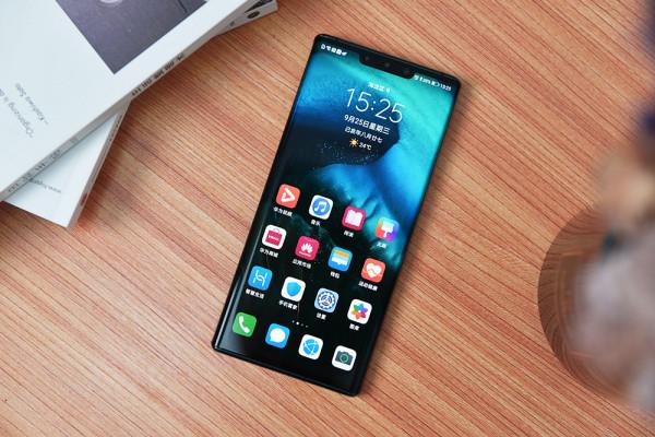 最新手機排名公佈，10月換機必備，買對不買貴