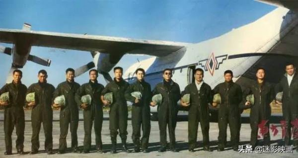 34年前，洪金寶請來20位打星，沒人敢碰的題材，卻成港片影史巔峰