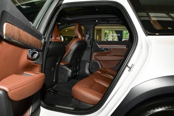 詳解沃爾沃V90：售44.79萬起，軸距2941mm，還是純進口旅行車