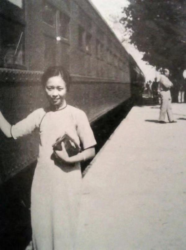 “合肥四姐妹”年幼為何與繼母不和？父親偏愛後妻，對子女薄情