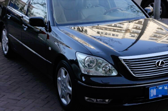 老車翻新:修復2005年凌志LS430,V8自吸大排量,一代神話再復活 老車翻新:修復2005年凌志LS430,V8自吸大排量,一代神話再復活