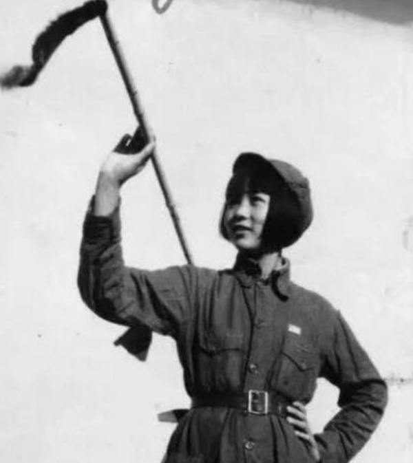 “華容劉胡蘭”怒斥匪徒，19歲孕期獻身革命，身中108梭鏢誓守言