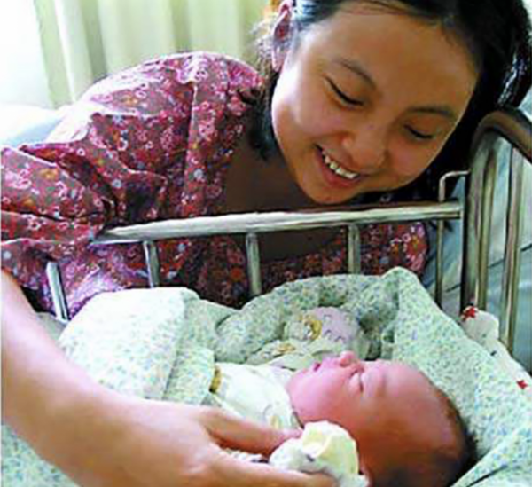 ";反美鬥士";馬楠:當克林頓面痛斥美國人權惡劣,為何後來嫁美國人 ";反美鬥士";馬楠:當克林頓面痛斥美國人權惡劣,為何後來嫁美國人