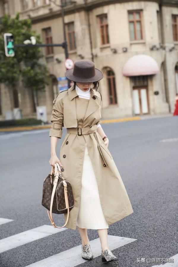 今年火了一種裙子,叫“奶油裙”,溫柔有氣質,學三木這樣穿真美 今年火了一種裙子,叫“奶油裙”,溫柔有氣質,學三木這樣穿真美