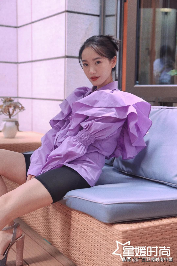 演員白雪的時尚秘語:我喜歡褲裝的帥氣,也愛旗袍的復古 演員白雪的時尚秘語:我喜歡褲裝的帥氣,也愛旗袍的復古