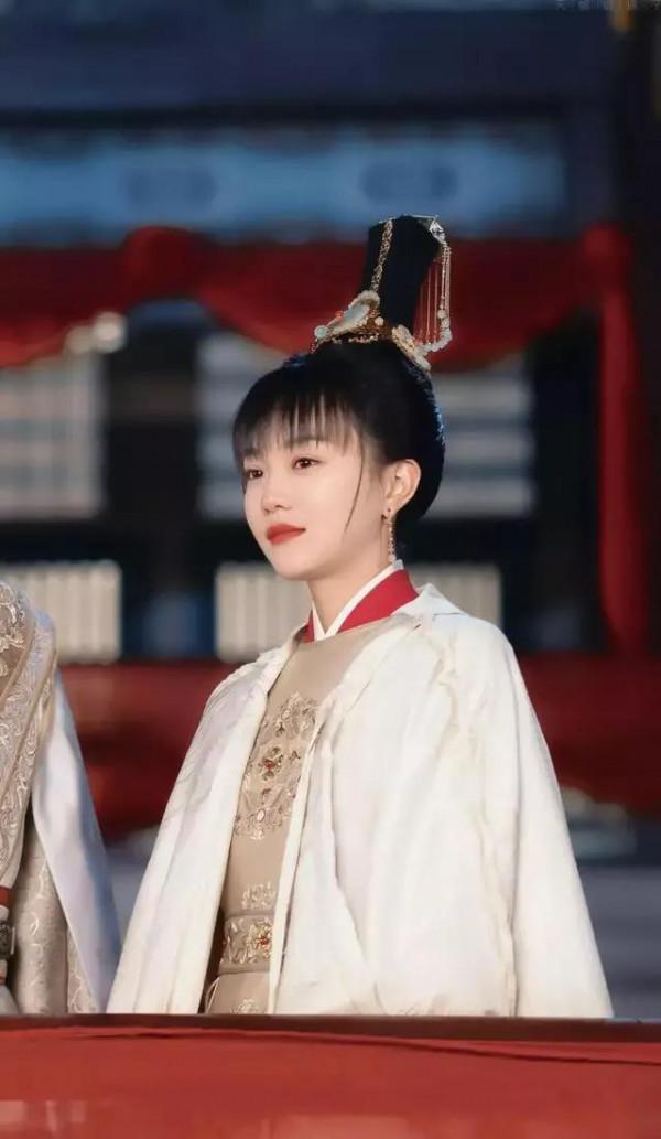 桌布 | 可愛唯美胡意璇