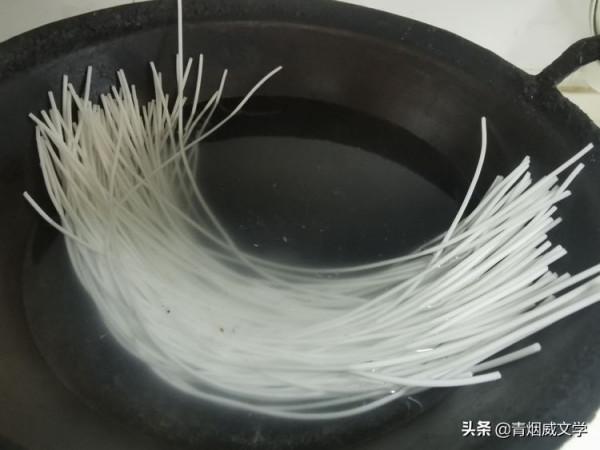 酸白菜豬肉燉粉條，做起來簡單又好吃