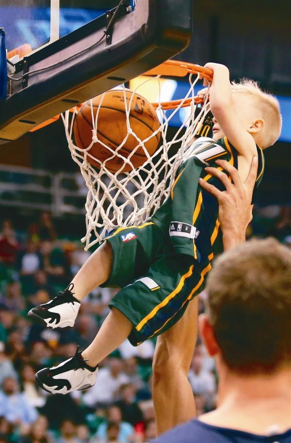 NBA史上感人至深的七個畫面，值得永遠珍藏心中