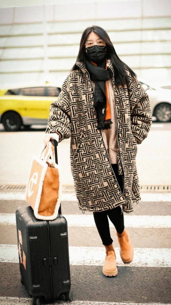 一週女明星機場私服穿搭，關曉彤、張子楓、劉雨昕、吳宣儀等