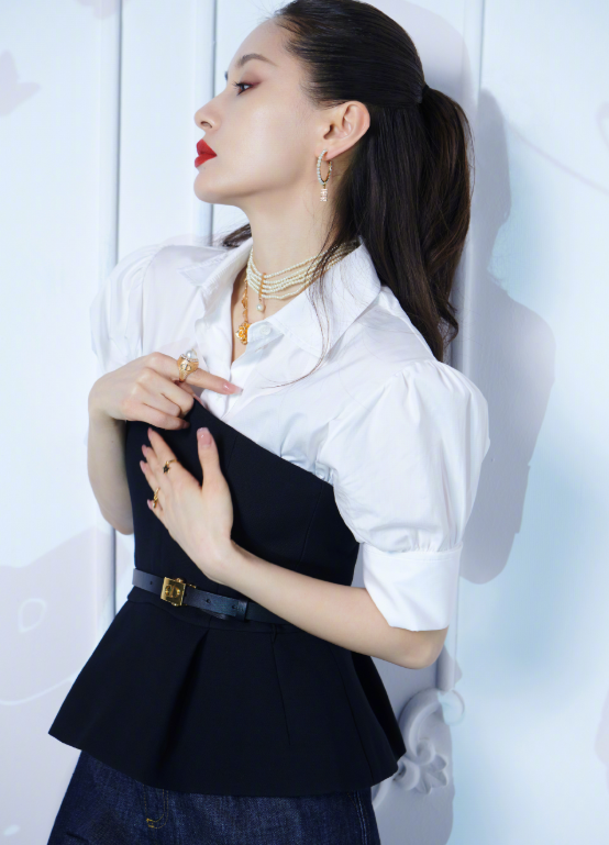 會不會打扮，一眼就能看出來！這位150+的中年博主，穿衣太優雅