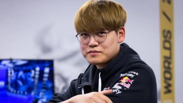 韓媒評選新賽季最值期待ADC選手:Uzi、Hans Sama 韓媒評選新賽季最值期待ADC選手:Uzi、Hans Sama