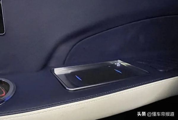 新車 | 售價或超30萬，豪華感不輸豐田埃爾法，曝福特途睿歐四座版