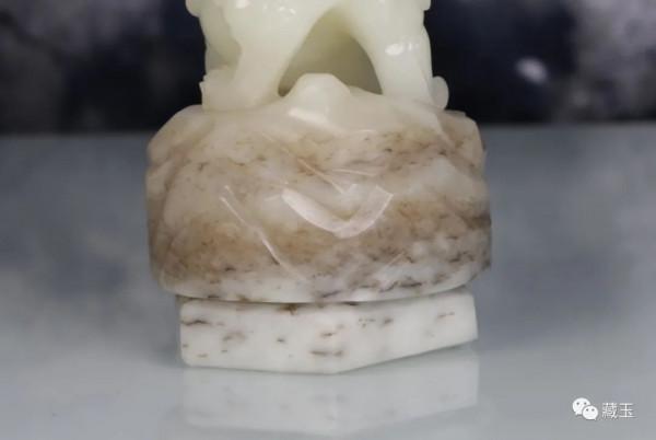 很全面的和田玉“水草沁”科普，籽料的“身份證”到底怎麼看？