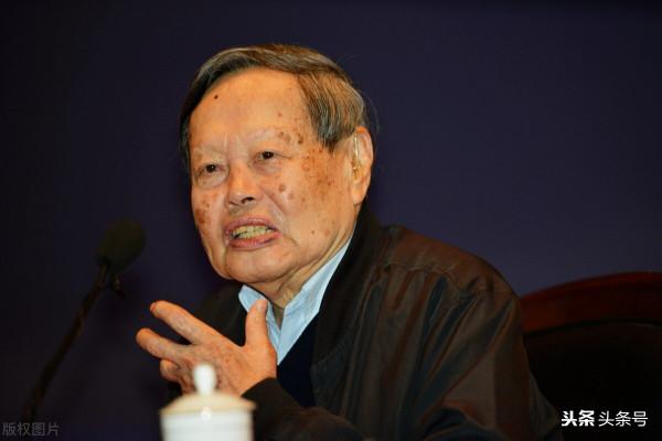 楊振寧走過一個世紀