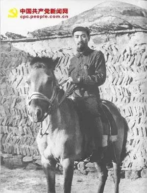 深夜，絕密任務：為周恩來總理撒骨灰（空軍機械師李連生口述）