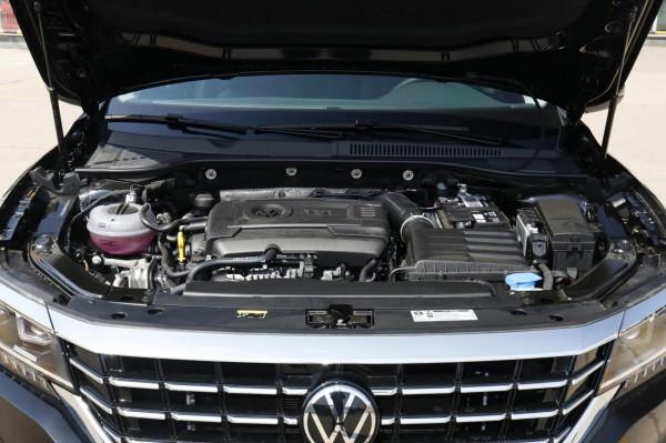 媳婦選啥車？帕薩特，指導價24.79萬，造型精緻