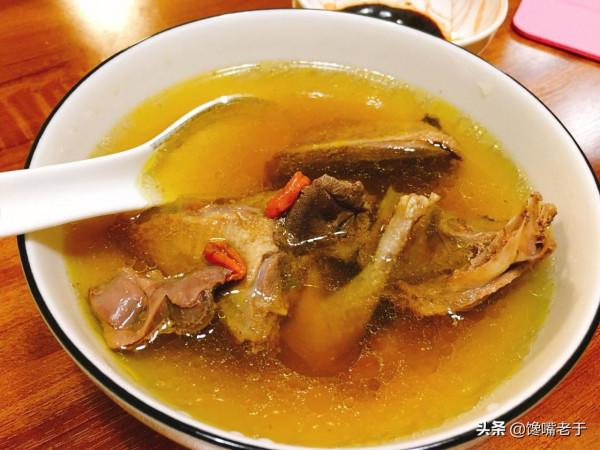 入冬後，如果條件允許，女人要多吃這6樣食物，面如桃花顯年輕