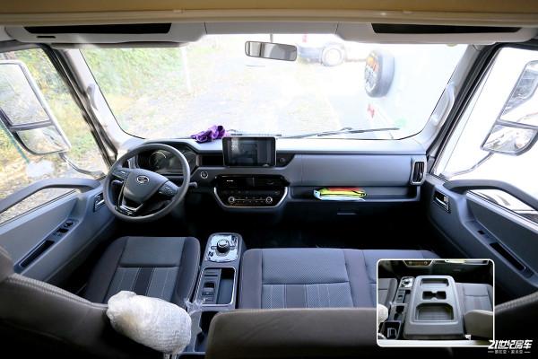 內飾格局表現優異 通艙設計的森宇躍進h500暢享版房車 內飾格局表現優異 通艙設計的森宇躍進h500暢享版房車