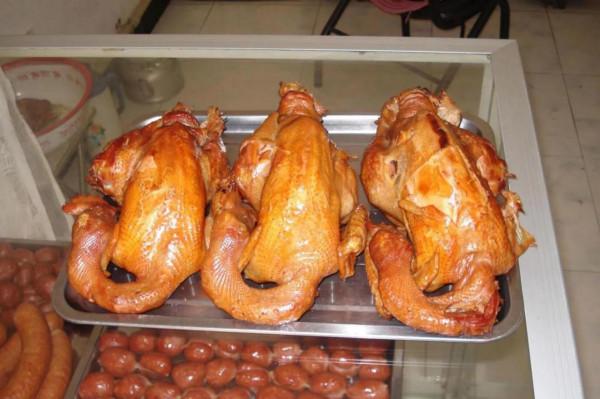 從“紅極一時”到“門庭冷落”，河南道口燒雞遭遇了啥？很現實