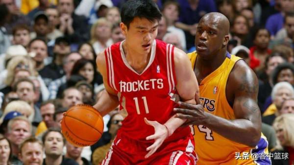 姚明都防不住！奧尼爾，奧拉朱旺誰更強？“手套”佩頓說出答案