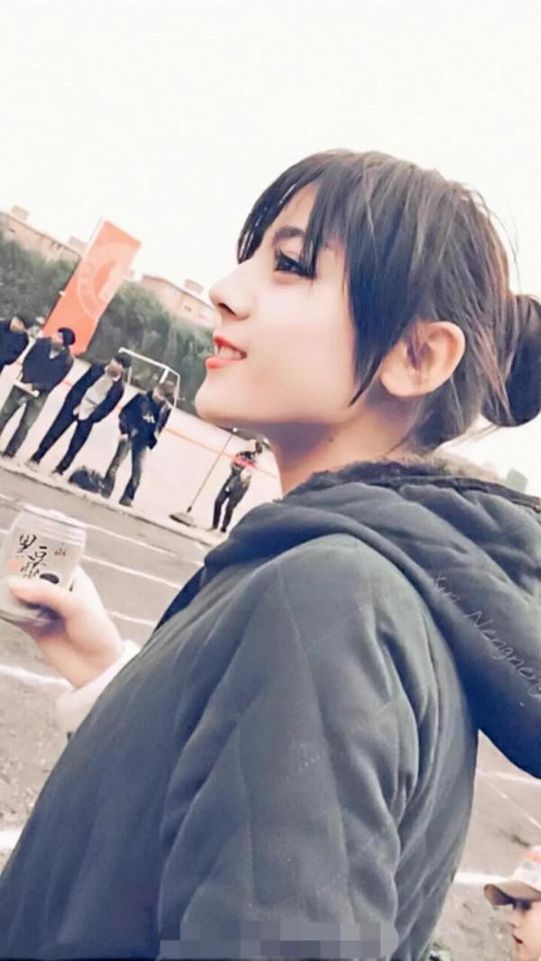 以前的迪麗熱巴and現在的迪麗熱巴 以前的迪麗熱巴and現在的迪麗熱巴