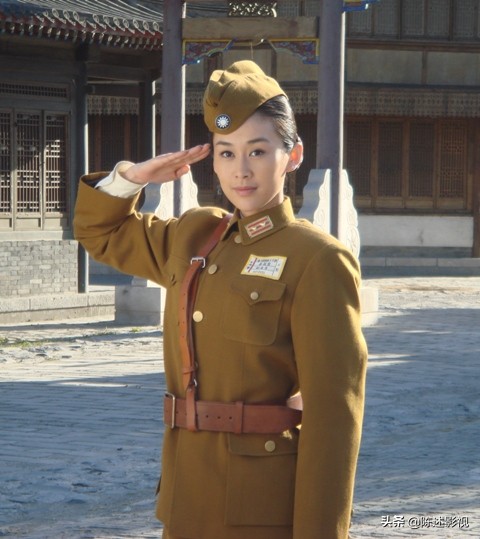 演軍人不招吐槽的女星,只服這8位,顏值高不說,還最具軍人氣質 演軍人不招吐槽的女星,只服這8位,顏值高不說,還最具軍人氣質