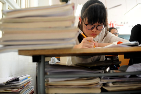 “文科生”VS“理科生”，日常行為詮釋差別，網友：真實且扎心