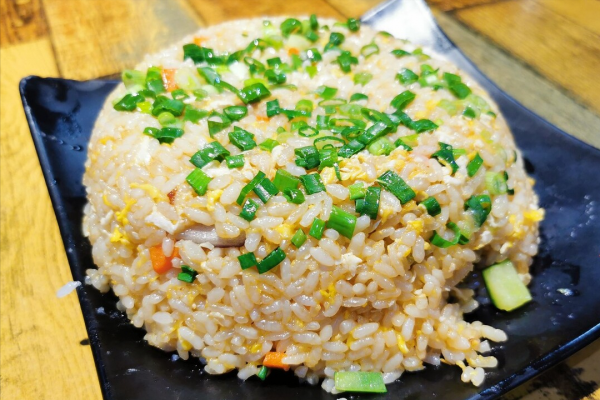 蛋炒飯,先炒米飯還是雞蛋?廚師長分享正確做法,金黃油亮粒粒香 蛋炒飯,先炒米飯還是雞蛋?廚師長分享正確做法,金黃油亮粒粒香