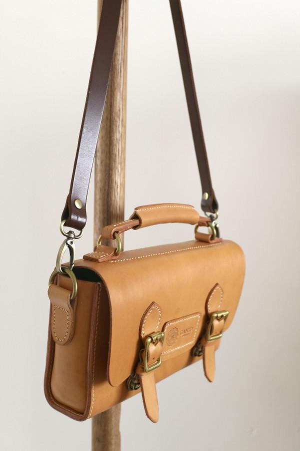 手工包包的實用性和藝術性 手工包包的實用性和藝術性