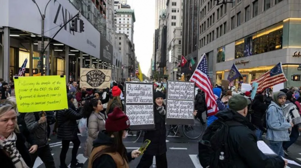 多國抗議 爆流血衝突 示威者打砸搶燒 世衛：或再死50萬人