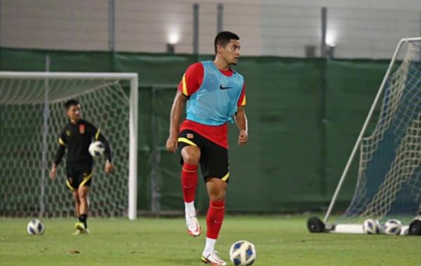 克勞琛：中國足球缺乏青訓體系支援，當年董方卓的天賦是亞洲頂級